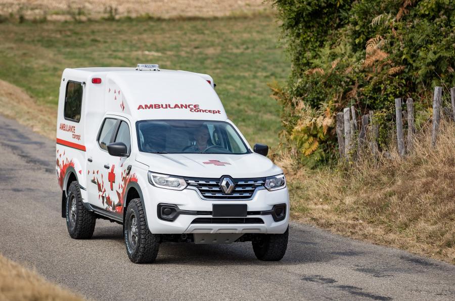  Renault Alaskan Ambulance Concept by Sanicar 2016 года  (фото 5 из 11)